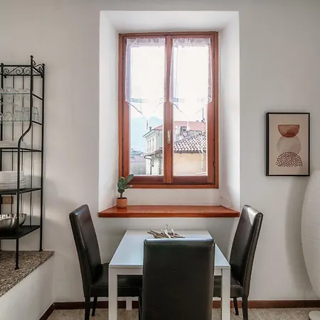 Piazza Roma By Quokka 360 - Historic Flat In The Centre Of