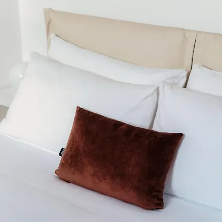 Piazza Roma By Quokka 360 - Historic Flat In The Centre Of *