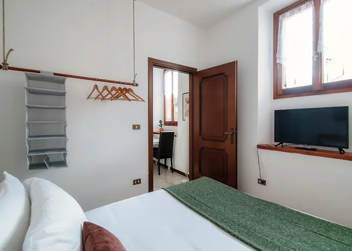 Piazza Roma By Quokka 360 - Historic Flat In The Centre Of Lejlighed Como