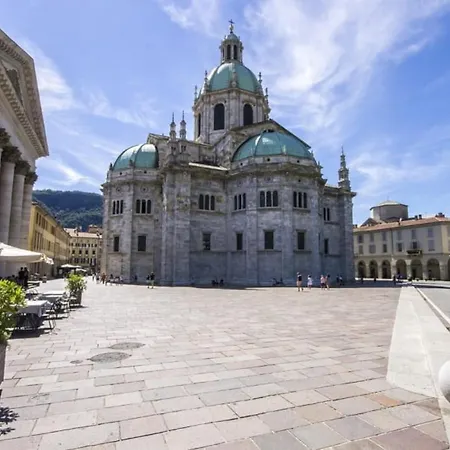 Appartement Piazza Roma By Quokka 360 - Historic Flat In The Centre Of Como