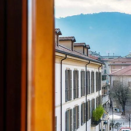 Piazza Roma By Quokka 360 - Historic Flat In The Centre Of * 코모